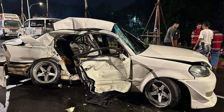 ရန်ကုန် ပါရမီလမ်းတွင် ယာဉ်တိုက်မှုဖြစ်ပြီး ၂ ဦးသေဆုံး၊ ၃ ဦးဒဏ်ရာရ