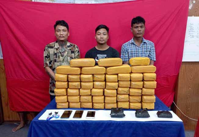 ရန်ကုန်တွင် မူးယစ်ဆေးဝါး သိန်းချီ ဖမ်းမိသော်လည်း မပပျောက်ဘဲ ရောင်းချသူပိုများလာ