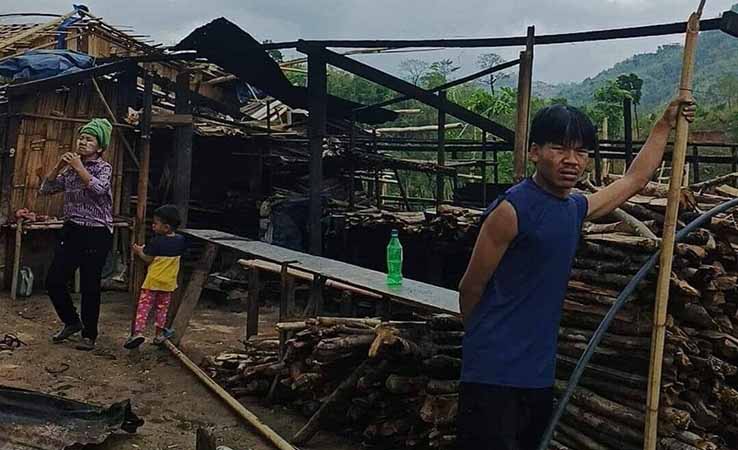 စစ်ဘေးနှင့် မိုခါမုန်တိုင်းဘေးသင့် ပလက်ဝက ဒုက္ခသည်များ အရေးပေါ်အကူအညီလိုအပ်