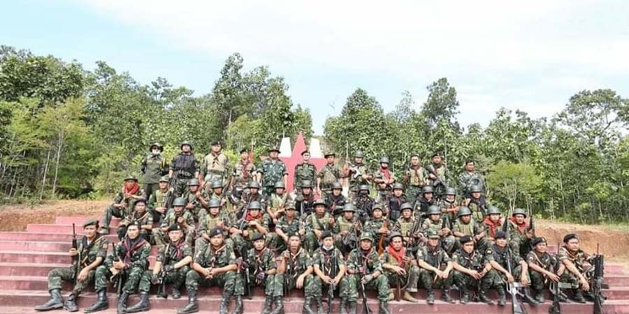 မယ်စဲ့ BP-13 စခန်းကုန်းမှ စစ်ကောင်စီတပ်ဖွဲ့ဝင်များ လက်နက်ချ၊ မယ်စဲ့တမြို့လုံးကို ကရင်နီ ပူးပေါင်းတပ်များ သိမ်းပိုက် 