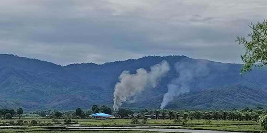 သရက်ချောင်းမြို့နယ် ရငဲရွာကို စစ်တပ်က မီးထပ်ရှို့