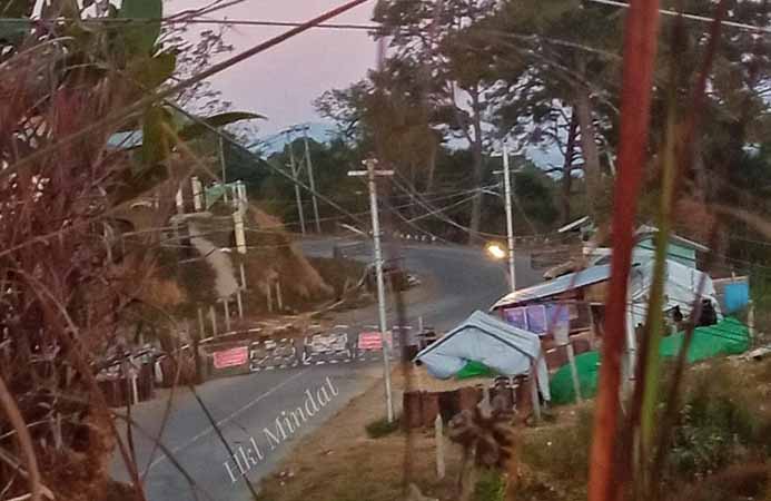 မင်းတပ်တွင် စစ်တပ် စစ်ဆေးရေးဂိတ် ၂ ခု တိုက်ခိုက်ခံရ
