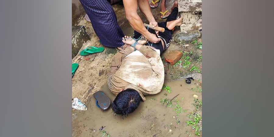 မိုးညှင်းတွင် အိမ်ဝင်တိုက်သည့်ဓားပြကို ဒေသခံများဝိုင်းဝန်းဖမ်းဆီး