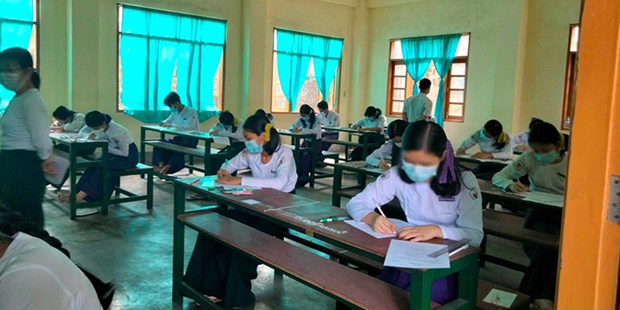 Grade 10 မှ Grade 12 အတန်း စာမေးပွဲတွင် ဂဏန်းပေါင်းစက် အသုံးပြုခွင့်ပေး
