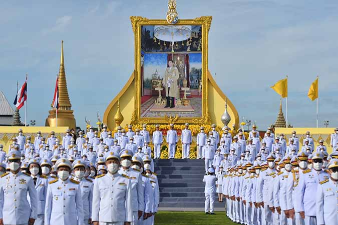ထိုင်းဘုရင် မွေးနေ့အခမ်းအနားကို ထိုင်းဝန်ကြီးချုပ် ပရာယုဒ် ဦးဆောင်ကျင်းပ 