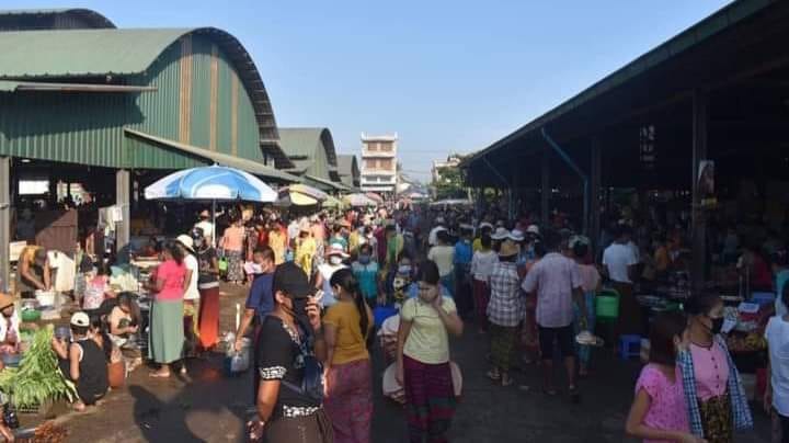 ကျပ်နှစ်သောင်းတန်ငွေစက္ကူဖြင့် စျေးလာဝယ်မည်ကို စျေးသည်များ စိုးရိမ်နေ