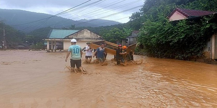 ဗီယက်နမ်တွင် ရေကြီးမြေပြိုပြီး လူ ၉ ဦးထက်မနည်း သေဆုံး