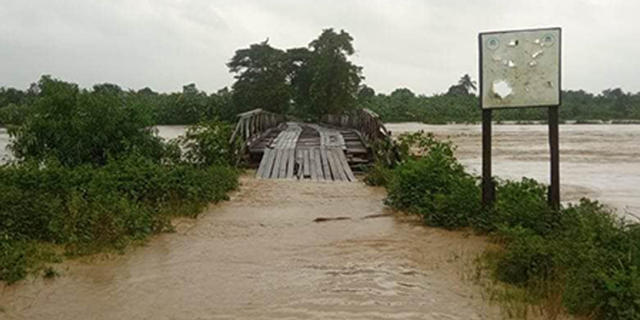 ရခိုင်နှင့် ချင်းတွင်း ရေကြီး၊ တံတားအချို့ မျောပါနစ်မြုပ်နေပြီး ဒေသခံ ၈၀၀၀ ကျော် ရွှေ့ပြောင်းထားရ