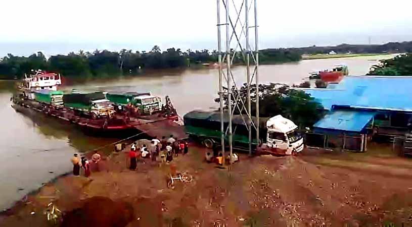 မောင်တော-အငူမော်လမ်းပိုင်းတချို့ ဆိုးဆိုးဝါးဝါးပျက်စီးနေ
