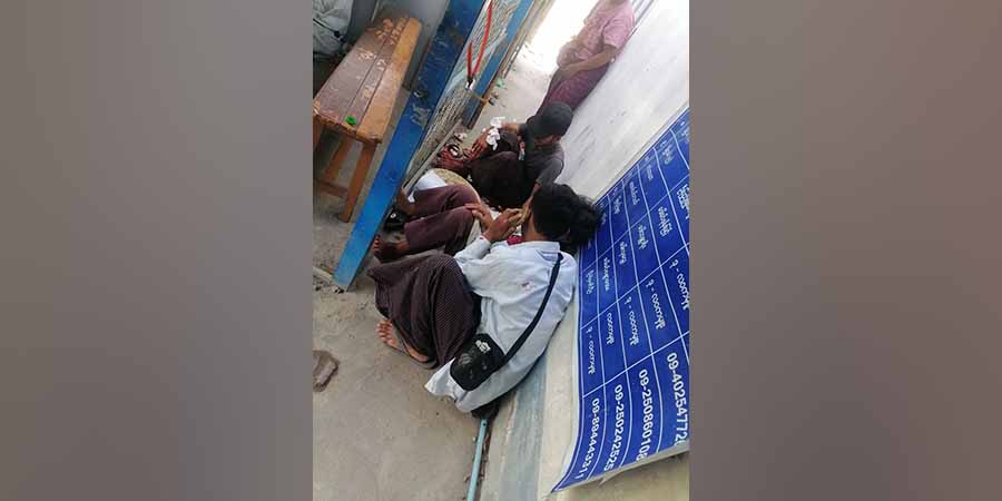 ချမ်းမြသာစည်လဝကရုံး ဗုံးခွဲခံရပြီး ပြည်သူ ၇ ဦး ဒဏ်ရာရ