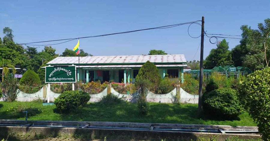 ကျုံပျော်မြို့နယ် စည်ပင်ရုံးရှေ့ ဗုံး ၂ ကြိမ်ပေါက်၊ ဒဏ်ရာရသူကို စစ်တပ်က ဖမ်းဆီး