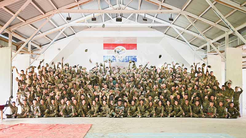 ချင်းအမျိုးသားတပ်မတော်(CNA)  အခြေခံစစ်ပညာသင်တန်းဆင်းပွဲ (ဓာတ်ပုံ) 