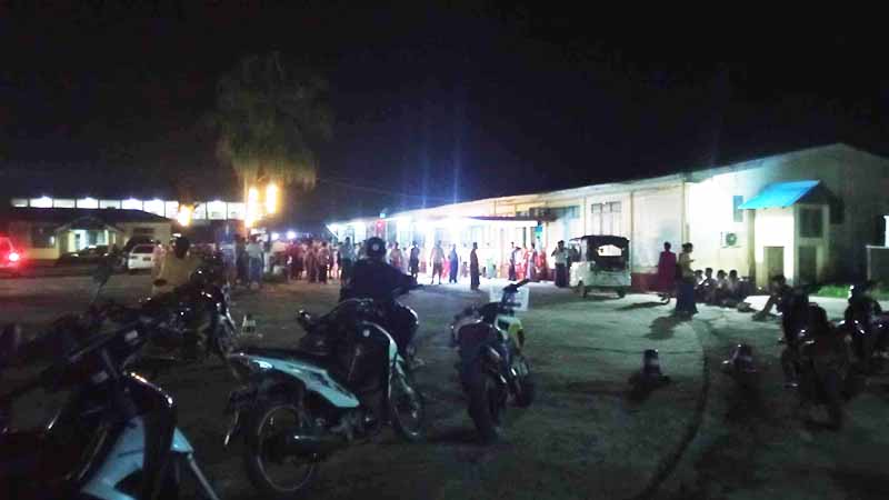 သံတွဲတွင် ကျောင်းသားများ အစုအပြုံလိုက် သတိလစ်
