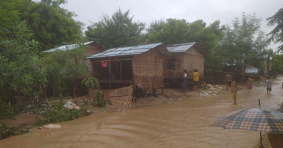 ပခုက္ကူတွင် မိုးရွာပြီး ချောင်းရေကျမှုကြောင့် အိမ် ၃၇ လုံးပျက်စီး၊ လူ ၈၀၀ ကျော် ရေဘေးသင့်