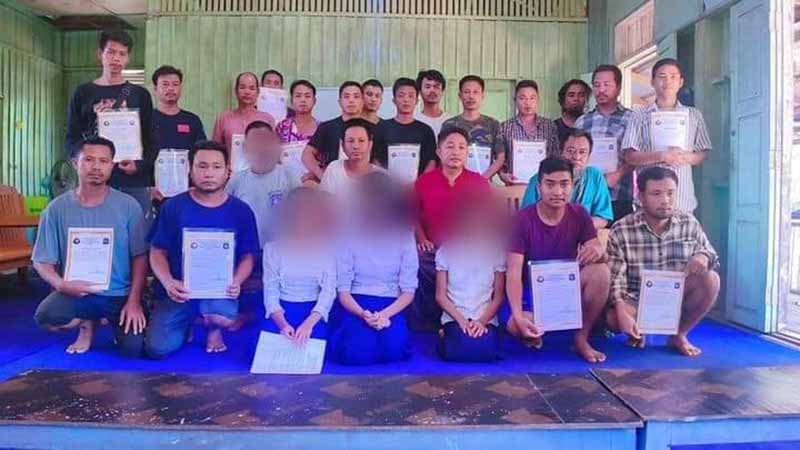 ပုလဲမြို့နယ်တွင် ပြည်သူ့လုံခြုံရေးတပ်ဖွဲ့ဝင်များအား အခြေခံအမှုစစ် သင်တန်းပေး