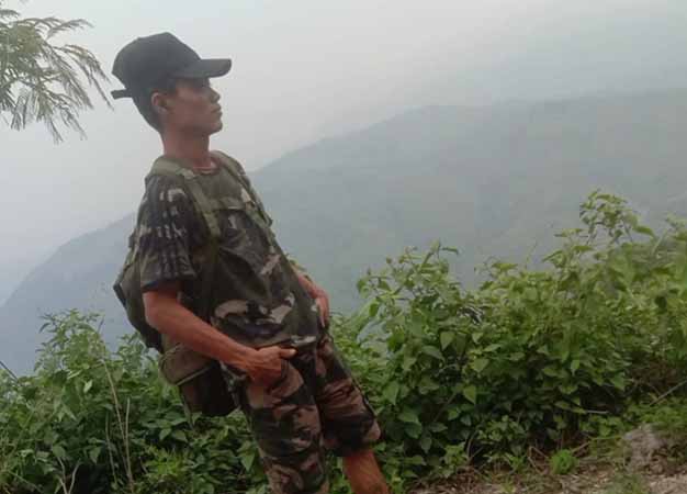 ကန်ကြီးရိုးရွာ စီးနင်းခံရပြီး ဗိုလ်လင်းမြွေကျဆုံး၊ ပြည်သူ ၆ ဦး ဓားစာခံအဖြစ် ဖမ်းဆီးခံရ