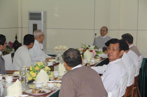 စာနယ္ဇင္းေကာင္စီကို အသိအမွတ္ျပဳၿပီး ၾကားခံေျဖရွင္းေပးရန္ သမၼတႏွင့္ေကာင္စီ သေဘာတူ