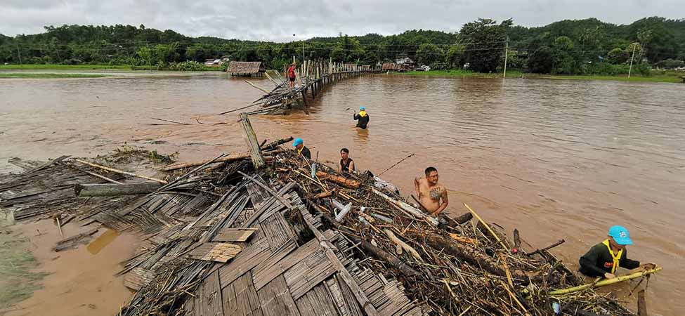 ထိုင်းမြောက်ပိုင်း မယ်ဟောင်ဆောင်တွင် ရေကြီးရေလျှံ၊ အမျိးသမီး ၁ ဦးရေထဲမျောပါ သေဆုံ