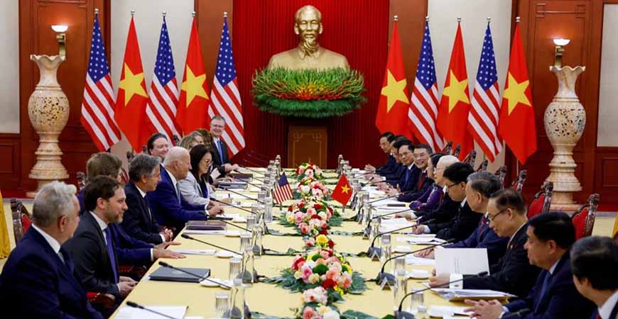 သမ္မတဘိုင်ဒင်၏ ခရီးစဉ်အတွင်း ဗီယက်နမ်က ဘိုးရင်းဂျက်လေယာဉ် အစင်း ၅၀ ဝယ်ရန် သဘောတူ