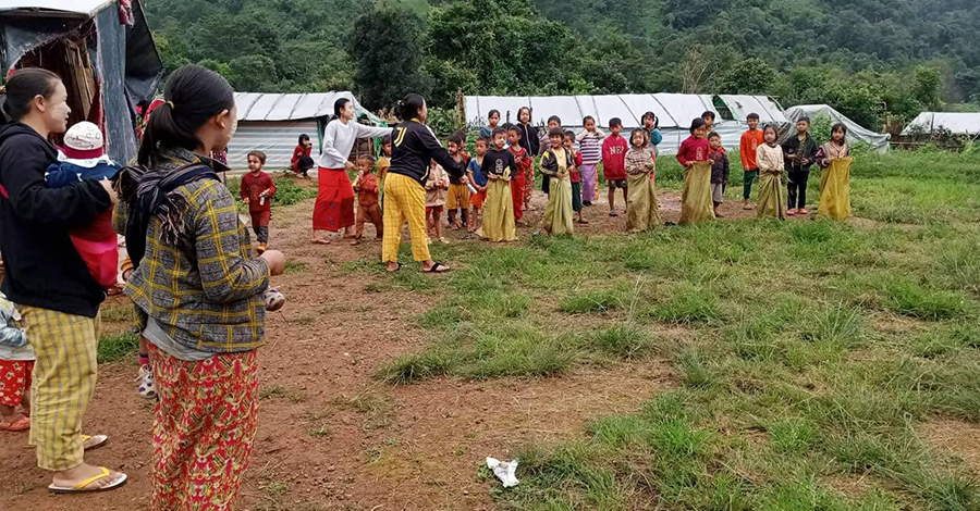 ကန်နီကြီးစစ်ရှောင်စခန်း ရိက္ခာနှင့် ဆေးဝါးလိုအပ်၊ ရှမ်းပြည်နယ် စစ်ရှောင်စခန်းတခုတွင် အာဟာရ ကျွေးမွေး 