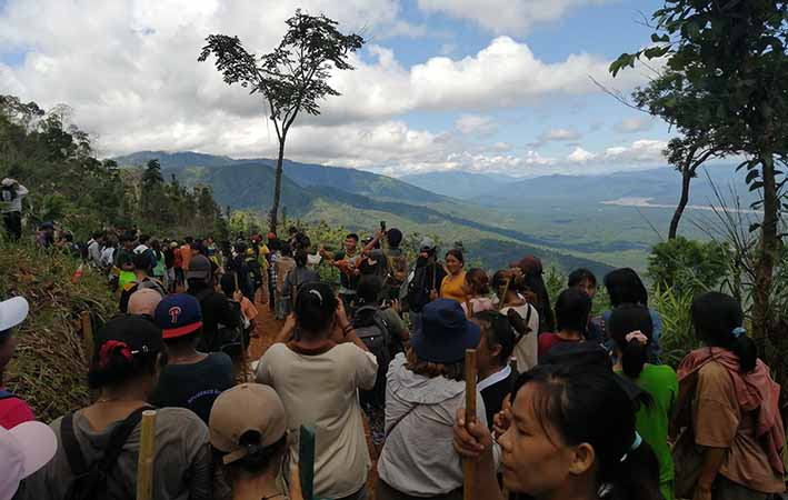 မြစ်ကြီးနားတွင် အာလမ်လက်ဝါးကပ်တိုင်တောင်တက်ဆုတောင်းပွဲကျင်းပ