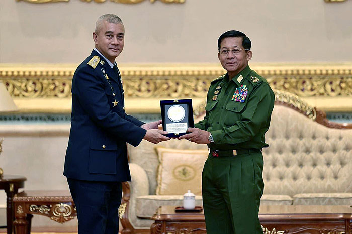 ထိုင်း-မြန်မာ နှစ်နိုင်ငံ လေတပ်ချင်း ပူးပေါင်းဆောင်ရွက်ရန် ဆွေးနွေး