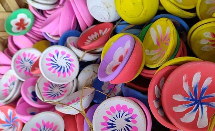 ယမန်နှစ်ထက် ဆီမီးခွက်များ ၃ ဆကျော်ပိုရောင်းရ