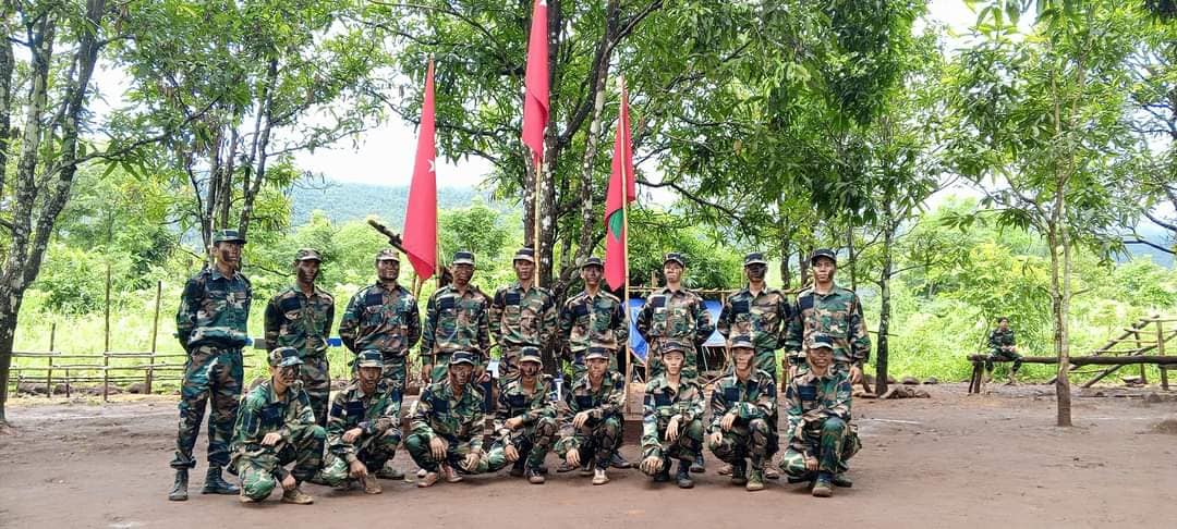 ကလေး PDF တပ်ရင်း-၆ အခြေခံစစ်ပညာ သင်တန်းဆင်းပွဲကျင်းပ (ဓာတ်ပုံ)