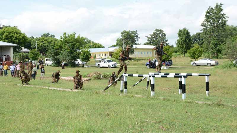 သဲကုန်းမြို့နယ်က ရပ်ကွက်နှင့် ကျေးရွာအုပ်ချုပ်ရေးမှူးများကို စစ်သင်တန်းတက်ခိုင်း