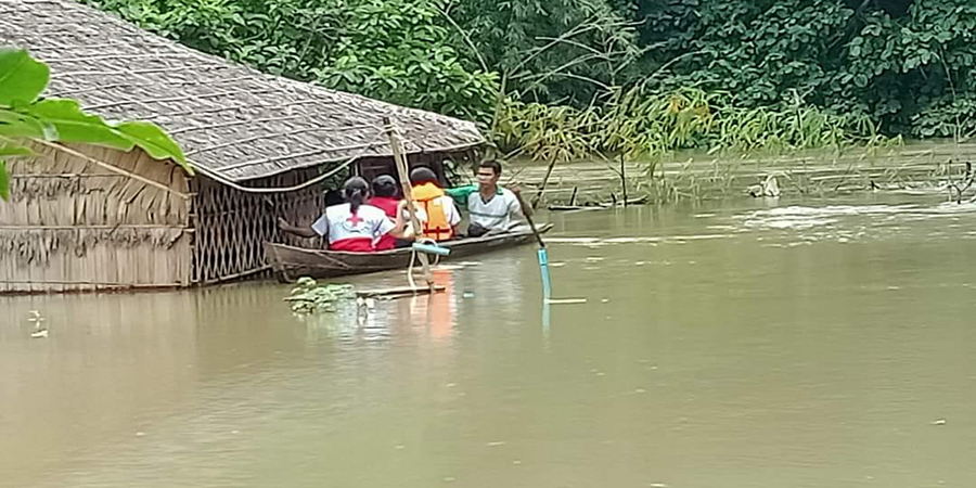 ငမိုးရိပ်‌တမံရေပိုလွှဲ ၄ ပေအထိ ရေကျော်ပြီး လှည်းကူးတွင် ရေကြီး