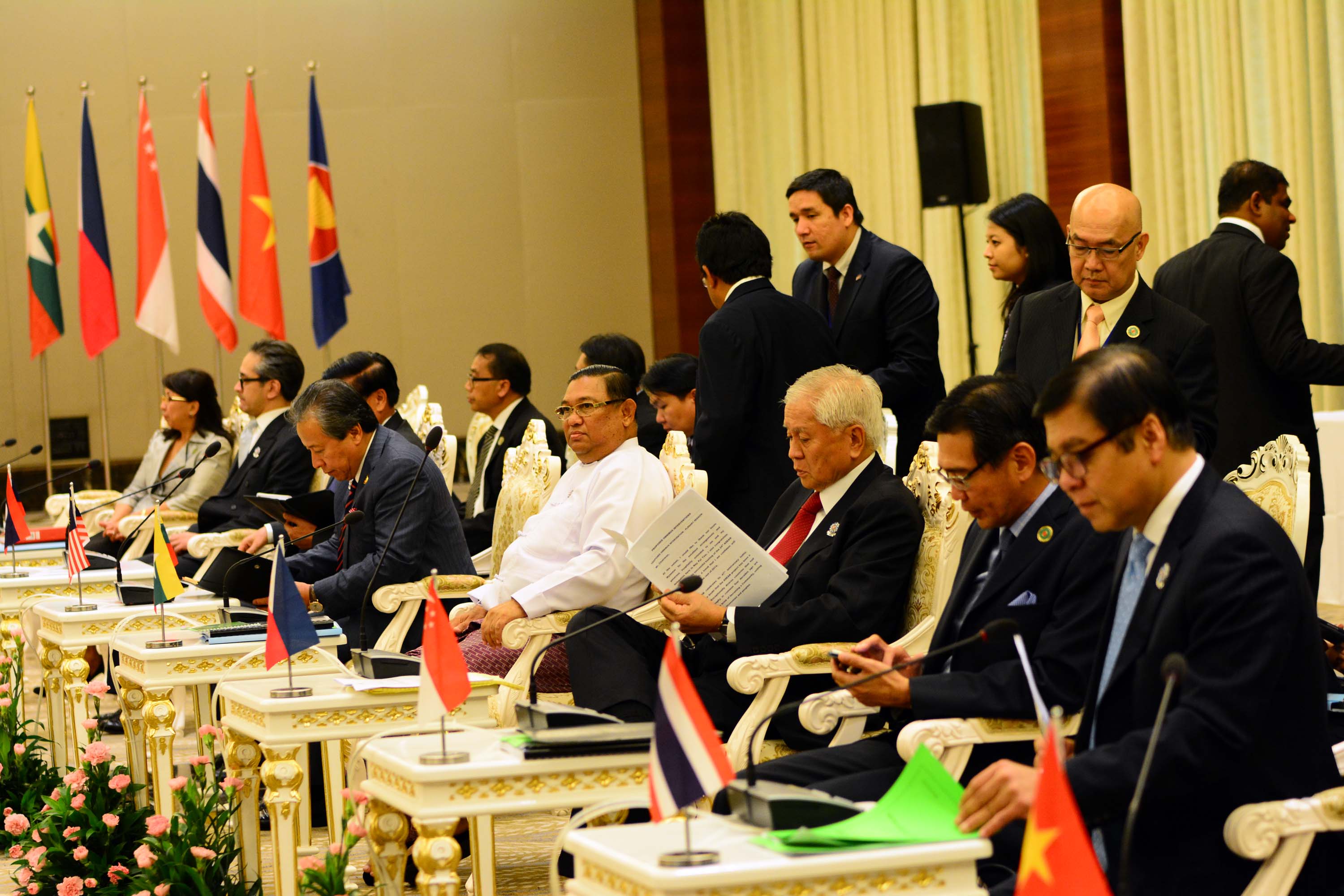 အမုန္းတရားကို  ေမတၱာတရား သတင္းစကားျဖင့္ တုံ႔ျပန္ရန္ သမၼတတိုက္တြန္း
