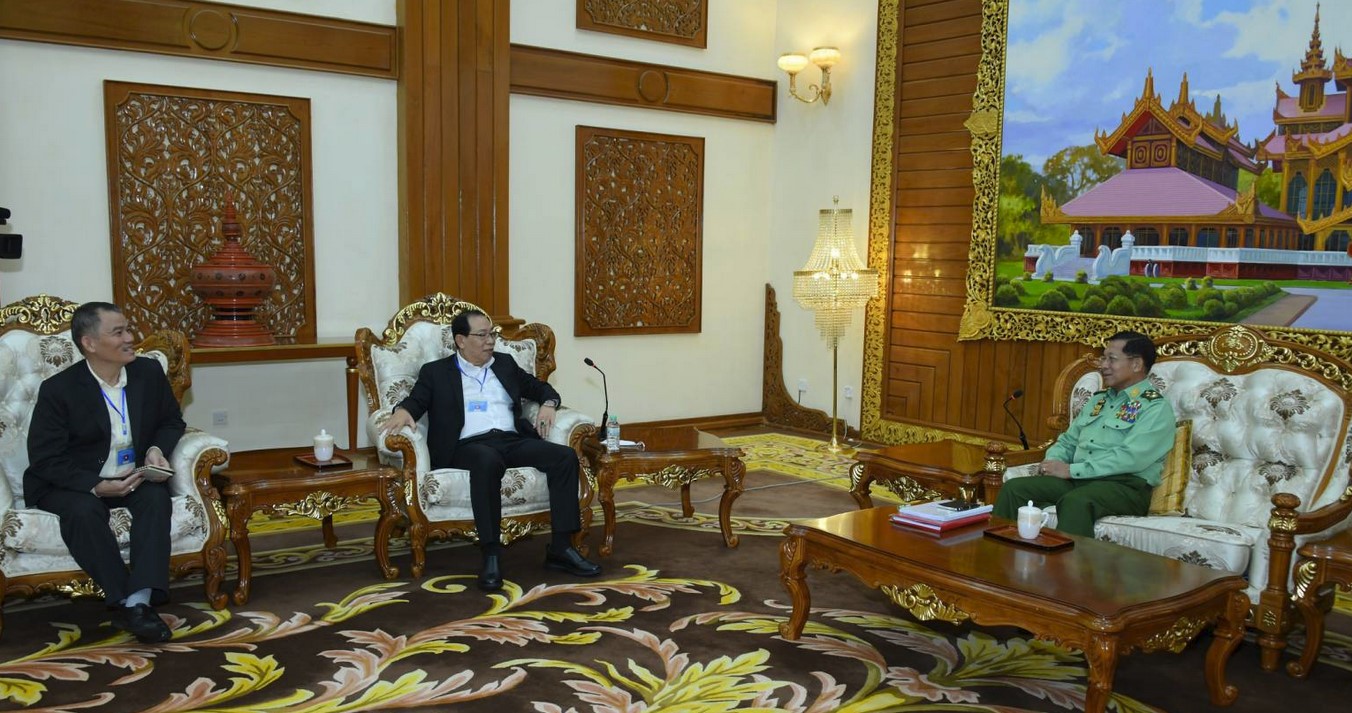 ဗိုလ်ချုပ်ကြီးယွက်စစ်နှင့် စောမူတူးစေးဖိုးတို့ စစ်ခေါင်းဆောင်ကို သွားရောက်တွေ့ဆုံ