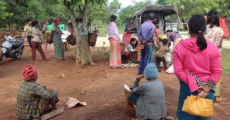 ဖရူဆို စစ်ရှောင်များ စားနပ်ရိက္ခာနှင့် အမိုးအကာလိုအပ်
