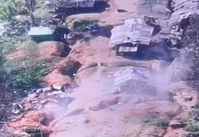 စစ်တပ်စခန်းများကို KIA က သိမ်းပြီးနောက် ကချင်နှင့် ရှမ်းမြောက်တွင် စစ်တပ်က ဗုံးကြဲ