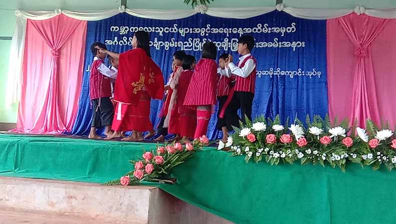 ကလေးသူငယ်များအခွင့်အရေးနေ့ အထိမ်းအမှတ်ပွဲ ဒီးမော့ဆိုတွင် ကျင်းပ (ဓာတ်ပုံ)
