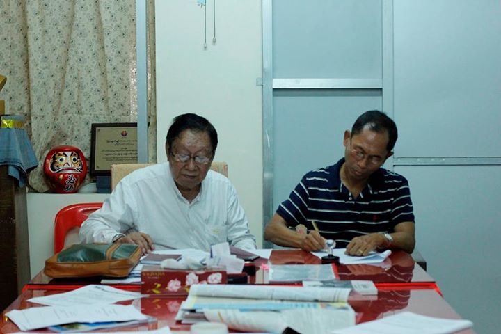 ဖြဲ႔စည္းပံုျပင္ေရး လူထုဆႏၵလက္မွတ္ ၅ သန္းခန္႔ လႊတ္ေတာ္ထံေပးပို႔