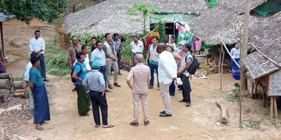 ကုလလက်ထောက်မဟာမင်းကြီး ဘူးသီးတောင် စစ်ဘေးရှောင်များနှင့် တွေ့ဆုံ