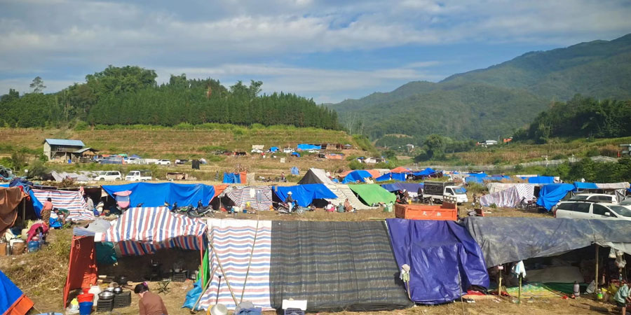 မုံးကိုး တမြို့လုံးနီးပါး တရုတ်နယ်စပ်အနီးကို တိမ်းရှောင်