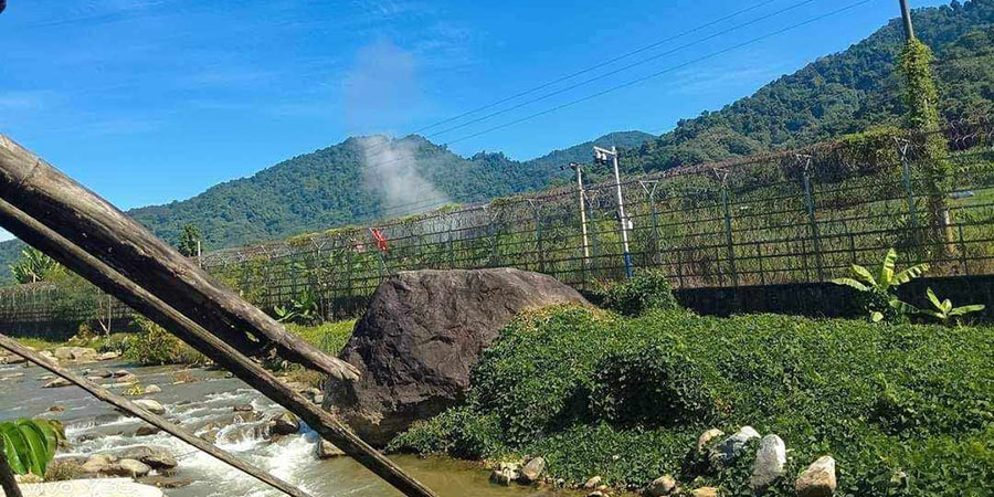 စစ်ကောင်စီတပ် ပစ်ခတ်သည့်ကျည်များ တရုတ်နိုင်ငံဘက်ကျပြီး ၁ ဦးသေ၊ ၃ ဦးဒဏ်ရာရ