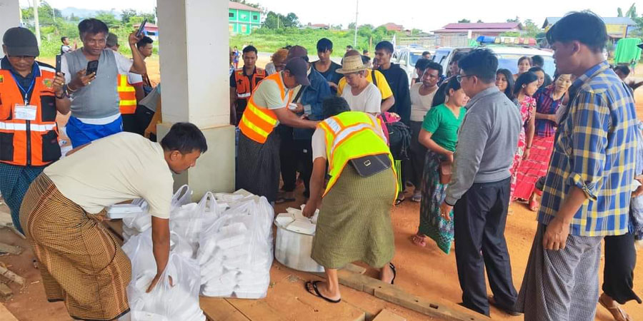 တိုက်ပွဲကြောင့် လားရှိုးမြို့ရှောင်လမ်းတွင် ခရီးသွားပြည်သူ ၃၀၀ ခန့်ပိတ်မိနေ