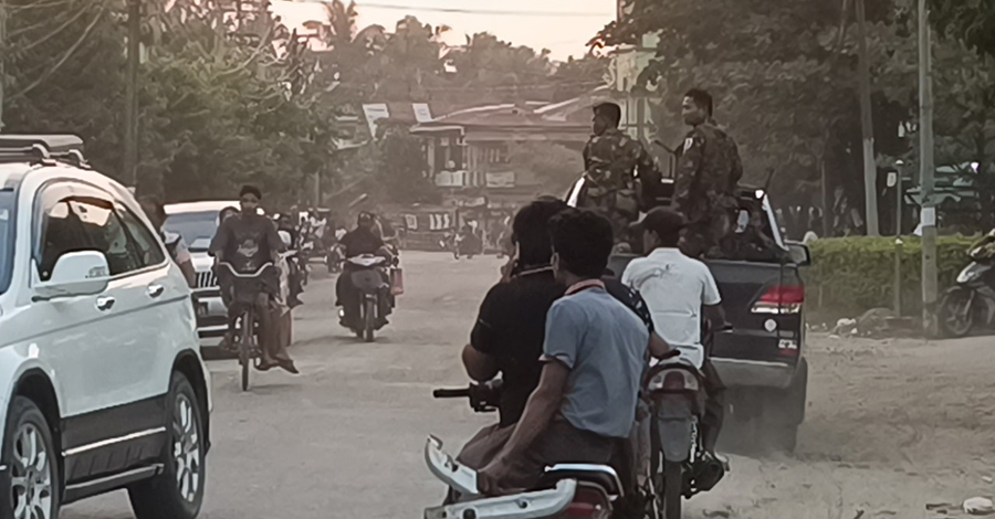 မောင်တောတွင် တိုက်ပွဲဖြစ်မှာကို ဒေသခံများ စိုးရိမ်