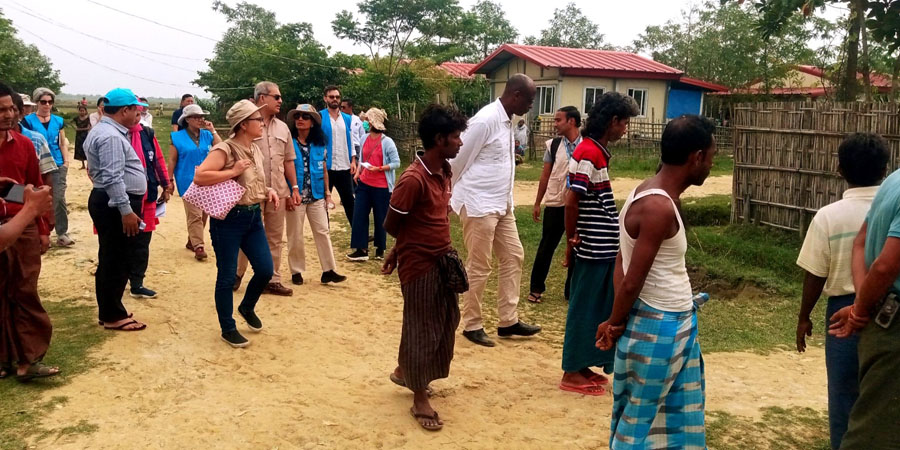 မောင်တောဒေသခံများနှင့် UNHCR လက်ထောက်မဟာမင်းကြီး တွေ့ဆုံ၊ ပညာရေး ကျန်းမာရေး အခွင့်အရေးများ ဆုံးရှုံးမှု တင်ပြ