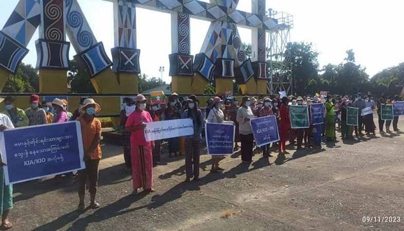 KIA/KIO အလိုမရှိဟု ဆန္ဒပြသူများကို သွားရောက်မေးမြန်းရာ ကစဉ့်ကလျား ထွက်ပြေး