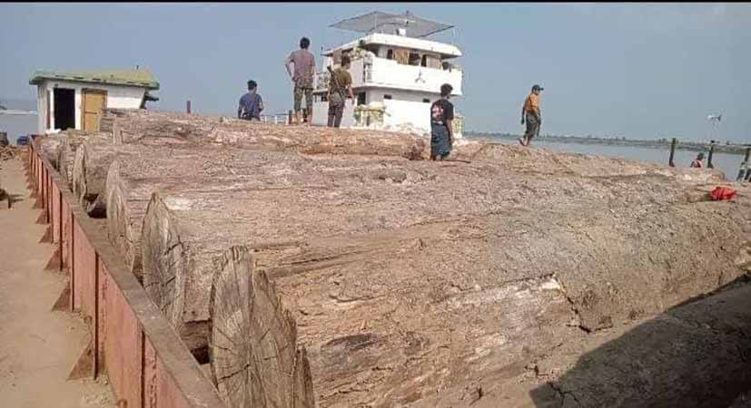 ကနီတွင် စစ်ကောင်စီက သစ်တင်လာသည့် သင်္ဘော ၇ စင်း သိမ်းပိုက်ခံရ