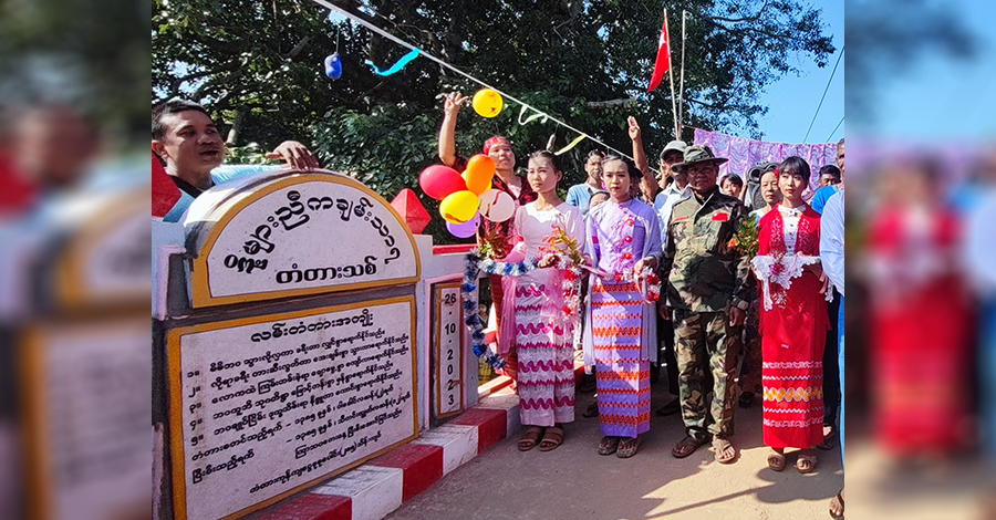 ခင်ဦးတွင် NUG အစိုးရက တည်ဆောက်ခဲ့သည့် မူးချောင်းကူးတံတား ဖွင့်လှစ်