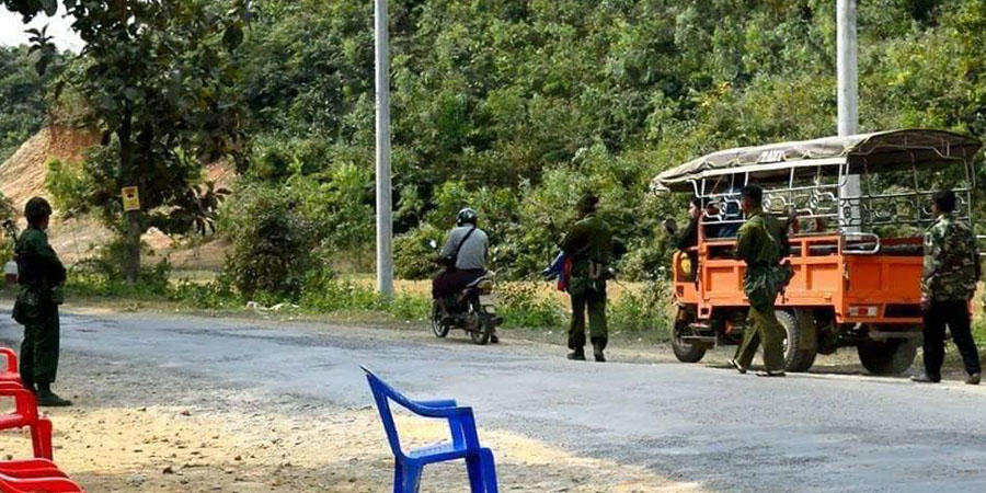 စစ်တွေ၌ ညမထွက်ရအမိန့်ထုတ်၊ ပုဏ္ဏားကျွန်း ကွန်းတောင်ဘူတာရှိ စစ်တပ် စွန့်ခွာ၊ မောင်တော၌ အရေးပေါ် တပ်လှန့်