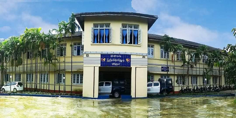 ပုဏ္ဏားကျွန်းမြို့နယ်မှ လက်နက်ခဲယမ်းများဖြင့် ထွက်ပြေးလာသည့် ရဲ ၅ ဦးကို အေအေက ဖမ်းမိ