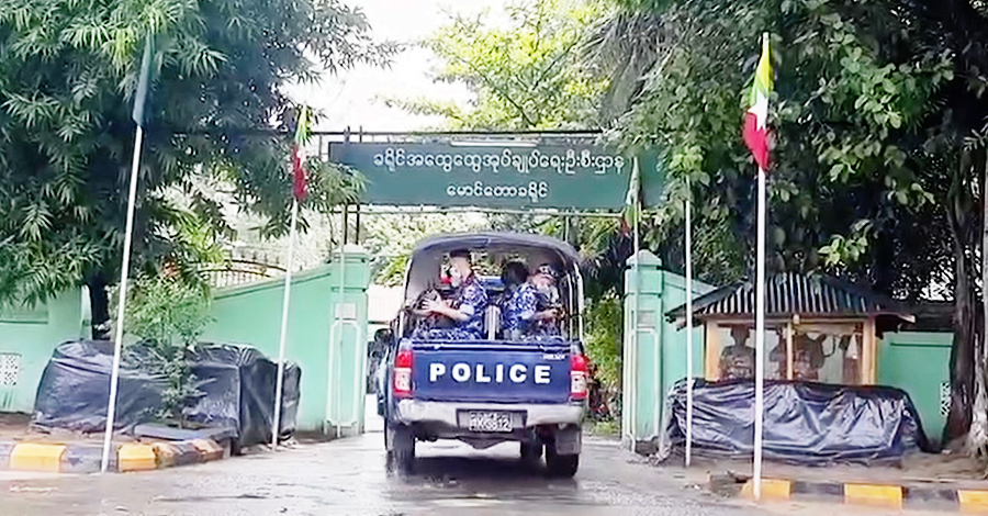ရခိုင်ပြည်နယ်တိုက်ပွဲအတွင်း အရပ်သားများ ထိခိုက်သေဆုံး၊ စစ်ဘေးရှောင်၊ ကုန်ဈေးနှုန်းတက်