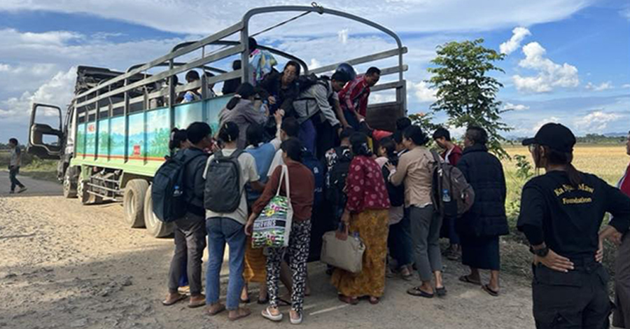 လွိုင်ကော်တက္ကသိုလ်က ဆရာ၊ ဆရာမ အပါအဝင် လူ ၂၀၀ ခန့်ကို ကယ်ထုတ်