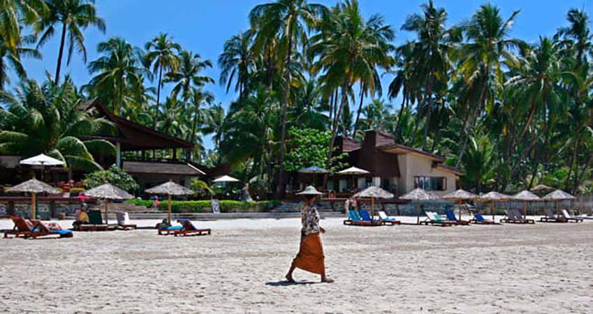 တန်ဆောင်တိုင်ပိတ်ရက်အတွက် ငပလီကမ်းခြေတွင် ဟိုတယ်ဘွတ်ကင် ပယ်ဖျက်မှုများလာ